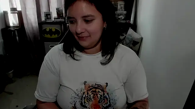 Snapshot of aika-dreams chatting on June 15, 2026, 2:39 pm aika-dreams online show from June 15, 2026, 2:39 pm