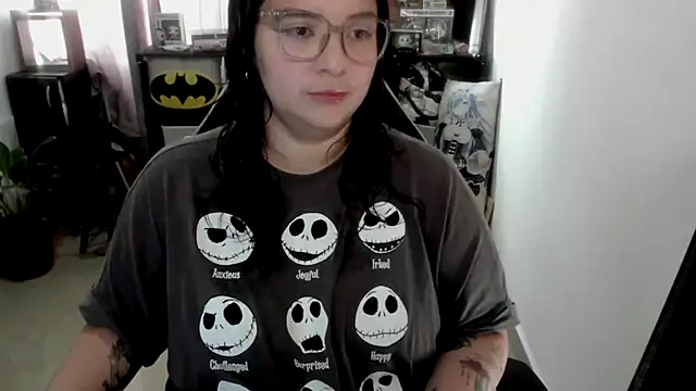 Snapshot of aika-dreams chatting on May 28, 2026, 1:39 pm aika-dreams online show from May 28, 2026, 1:39 pm