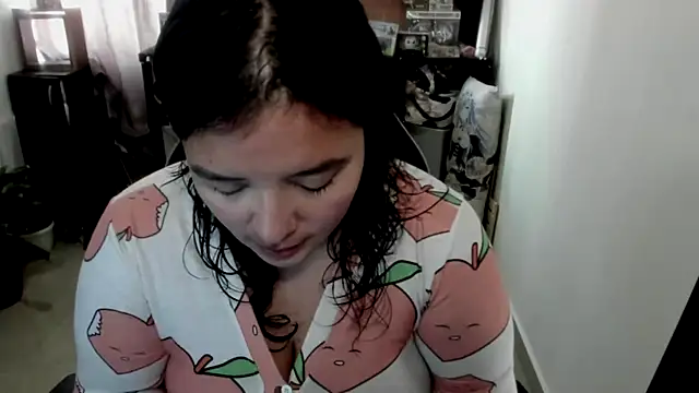 Snapshot of aika-dreams chatting on June 9, 2026, 1:56 pm aika-dreams online show from June 9, 2026, 1:56 pm