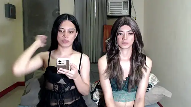 Snapshot of Urworldclasstrans chatting on October 10, 2025, 2:23 am Urworldclasstrans online show from October 10, 2025, 2:23 am