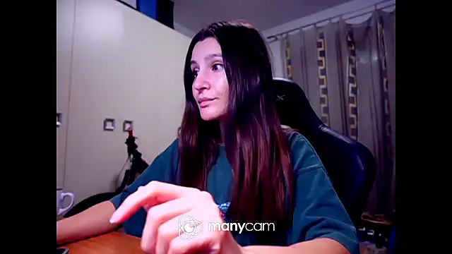 GodlyTheia online show from February 11, 2025, 4:24 pm