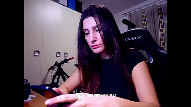 GodlyTheia online show from January 30, 2025, 5:49 pm