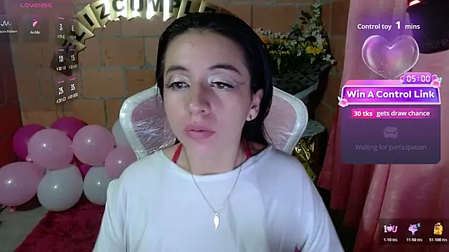 Snapshot of Maggie_Fox3 chatting on June 5, 2026, 3:00 am Maggie Fox3 online show from June 5, 2026, 3:00 am