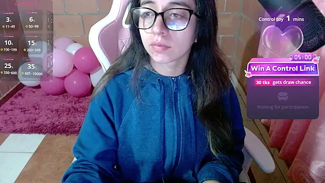 Snapshot of Maggie_Fox3 chatting on June 16, 2026, 5:40 am Maggie Fox3 online show from June 16, 2026, 5:40 am