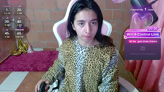 Snapshot of Maggie_Fox3 chatting on July 13, 2026, 1:27 am Maggie Fox3 online show from July 13, 2026, 1:27 am