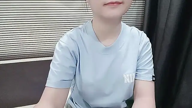 Snapshot of pelue chatting on October 28, 2025, 1:28 am pelue online show from October 28, 2025, 1:28 am