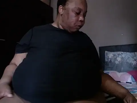 Lovelyboobs01 online show from May 3, 2026, 3:04 pm