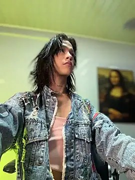 Snapshot of stormytt_ chatting on December 3, 2025, 5:19 am stormytt online show from December 3, 2025, 5:19 am