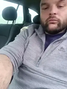 tubing0101 online show from December 20, 2025, 2:31 pm