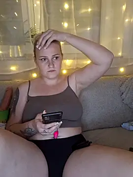 Nini beab online show from April 26, 2026, 9:12 pm