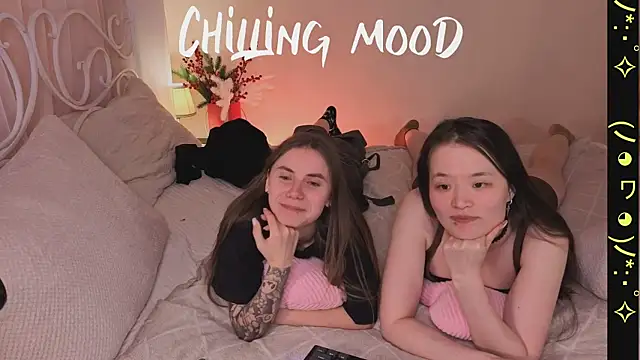 Snapshot of _AnnaStark_ chatting on November 23, 2025, 8:52 pm AnnaStark online show from November 23, 2025, 8:52 pm