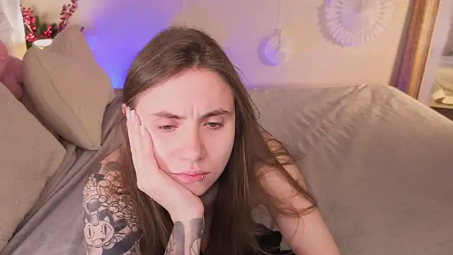  AnnaStark  online show from December 19, 2025, 8:22 pm