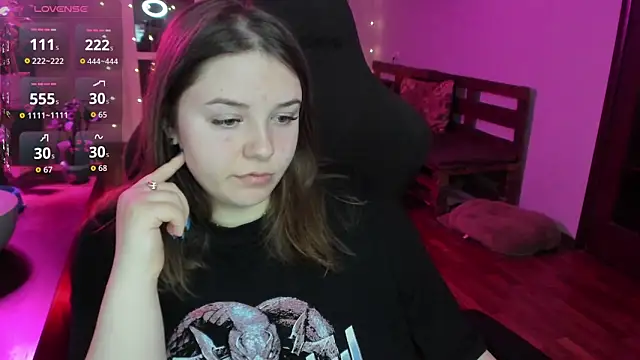 XNirvanaX online show from February 8, 2026, 2:42 am