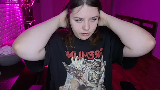 XNirvanaX online show from May 5, 2026, 2:03 am
