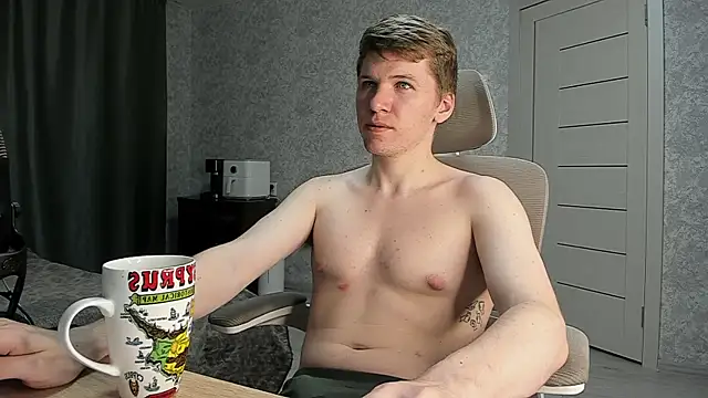 Snapshot of Bananas_dick chatting on June 21, 2026, 5:19 pm Bananas dick online show from June 21, 2026, 5:19 pm