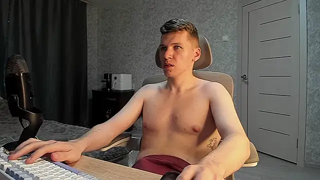 Snapshot of Bananas_dick chatting on July 27, 2026, 4:58 pm Bananas dick online show from July 27, 2026, 4:58 pm