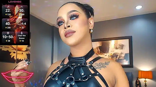 Snapshot of BitchyTYRA chatting on March 11, 2025, 12:33 am BitchyTYRA online show from March 11, 2025, 12:33 am