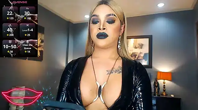 Snapshot of BitchyTYRA chatting on February 24, 2025, 1:57 am BitchyTYRA online show from February 24, 2025, 1:57 am