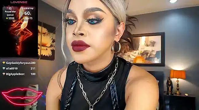 Snapshot of BitchyTYRA chatting on February 27, 2025, 6:46 am BitchyTYRA online show from February 27, 2025, 6:46 am