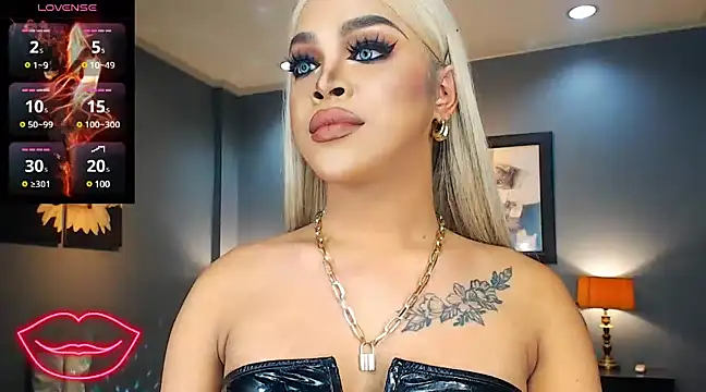 Snapshot of BitchyTYRA chatting on March 23, 2025, 1:31 am BitchyTYRA online show from March 23, 2025, 1:31 am