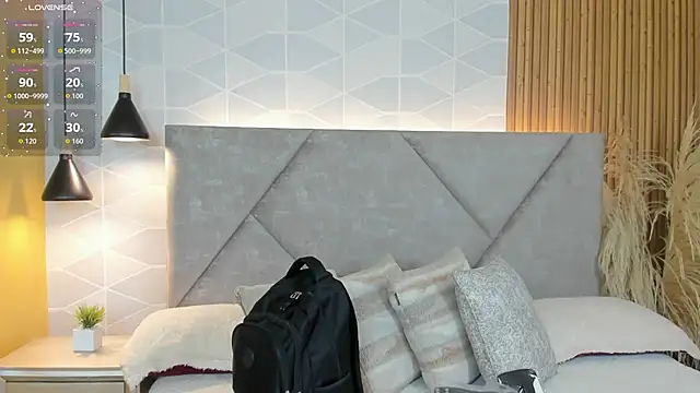 Snapshot of Sammy_Fit_ chatting on June 19, 2026, 12:33 pm Sammy Fit online show from June 19, 2026, 12:33 pm