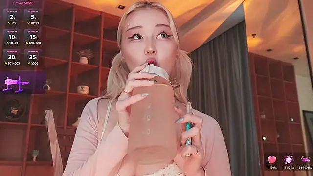 Snapshot of hyun_chia chatting on April 27, 2026, 3:15 am hyun chia online show from April 27, 2026, 3:15 am