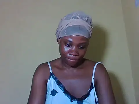 Sweetbaby004 online show from April 28, 2026, 2:27 am