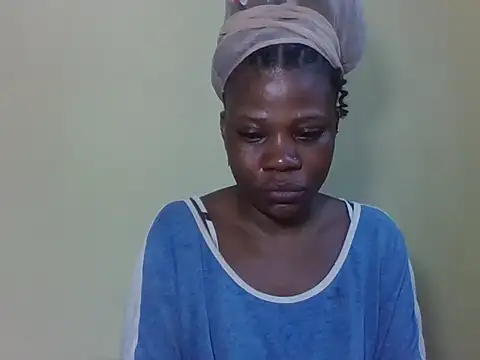 Snapshot of Sweetbaby004 chatting on May 8, 2026, 7:34 am Sweetbaby004 online show from May 8, 2026, 7:34 am