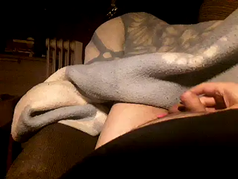 Snapshot of ciruelo1 chatting on February 13, 2025, 8:34 pm ciruelo1 online show from February 13, 2025, 8:34 pm