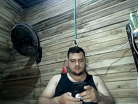 Snapshot of Arcangel_05 chatting on June 3, 2026, 3:51 am Arcangel 05 online show from June 3, 2026, 3:51 am