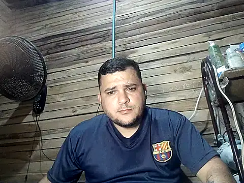 Snapshot of Arcangel_05 chatting on June 4, 2026, 4:17 am Arcangel 05 online show from June 4, 2026, 4:17 am
