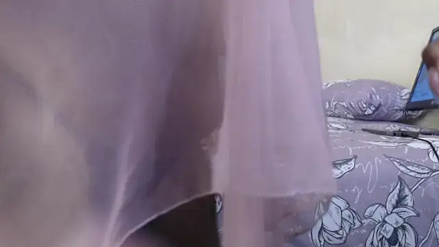 Snapshot of SweetAppleCandyxx chatting on November 13, 2025, 7:23 am SweetAppleCandyxx online show from November 13, 2025, 7:23 am