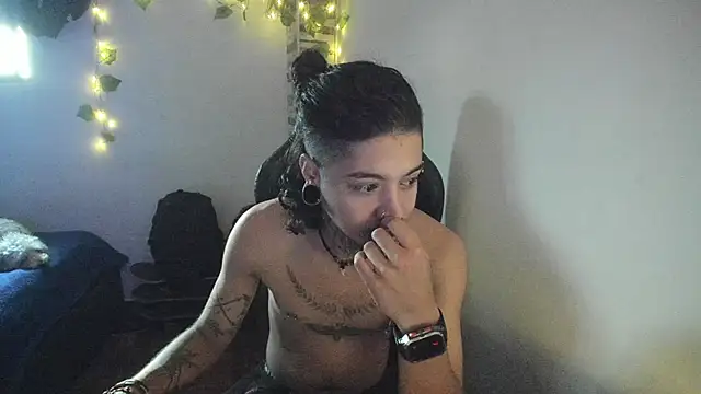 Snapshot of saad_man chatting on November 15, 2025, 10:14 pm saad man online show from November 15, 2025, 10:14 pm