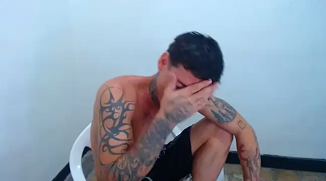 Snapshot of sebas_bigcock69 chatting on December 3, 2024, 9:17 am sebas bigcock69 online show from December 3, 2024, 9:17 am