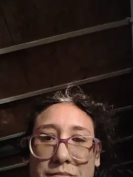 Snapshot of madelyndrae chatting on June 15, 2026, 4:23 am madelyndrae online show from June 15, 2026, 4:23 am