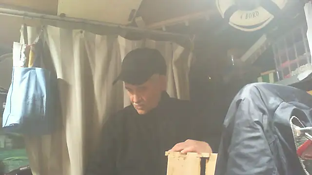 nonnomaturobisex online show from November 30, 2025, 11:33 am