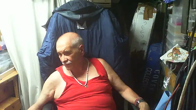 nonnomaturobisex online show from June 18, 2026, 3:06 pm