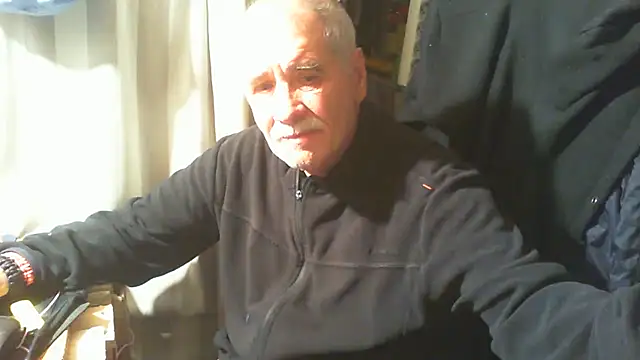 nonnomaturobisex online show from November 1, 2025, 10:09 am