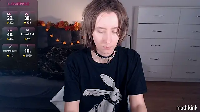 Snapshot of mothkink chatting on November 11, 2025, 3:40 pm mothkink online show from November 11, 2025, 3:40 pm