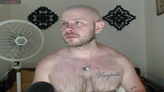 Snapshot of TONY_WHITE_7 chatting on July 4, 2026, 10:36 pm TONY WHITE 7 online show from July 4, 2026, 10:36 pm