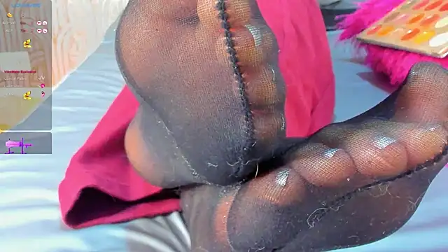 Pantyhose queen online show from November 13, 2025, 1:53 am