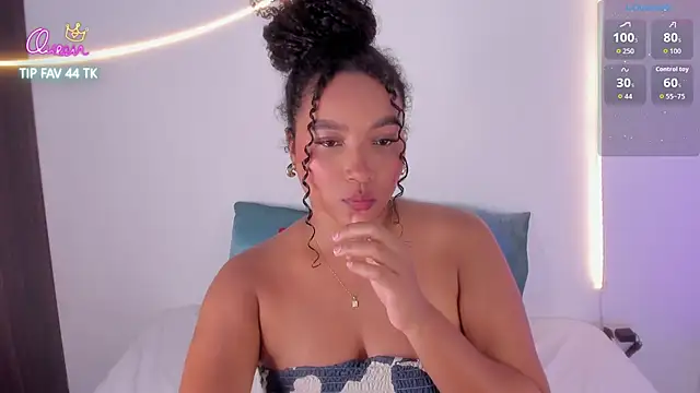 cloe 25 online show from February 19, 2026, 10:29 pm