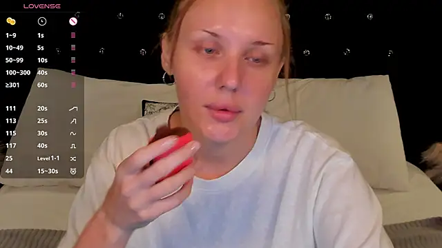 Snapshot of LianaFord chatting on July 19, 2026, 4:54 am LianaFord online show from July 19, 2026, 4:54 am