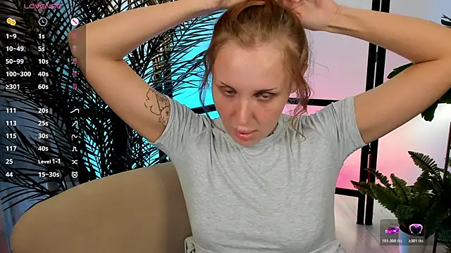 Snapshot of LianaFord chatting on July 18, 2026, 5:16 am LianaFord online show from July 18, 2026, 5:16 am