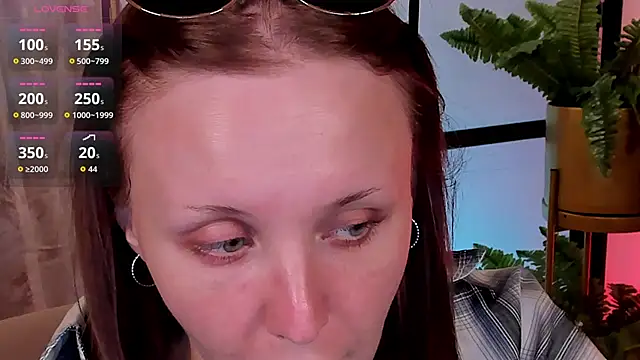 LianaFord online show from May 5, 2026, 2:53 pm