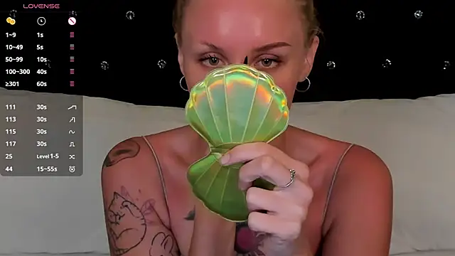 Snapshot of LianaFord chatting on July 22, 2026, 6:37 am LianaFord online show from July 22, 2026, 6:37 am