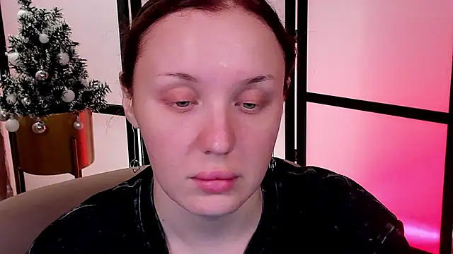 LianaFord online show from January 13, 2026, 3:10 am