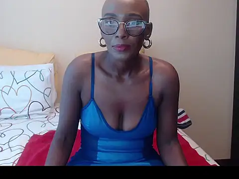 Snapshot of yummycherryxx chatting on February 16, 2026, 8:35 am yummycherryxx online show from February 16, 2026, 8:35 am