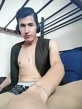 Snapshot of BIG___BEN chatting on December 19, 2024, 6:12 pm BIG BEN online show from December 19, 2024, 6:12 pm