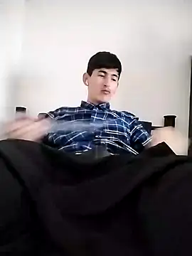 Snapshot of BIG___BEN chatting on December 25, 2024, 7:34 pm BIG BEN online show from December 25, 2024, 7:34 pm